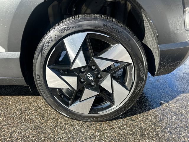Used 2024 Hyundai Kona Limited image 13