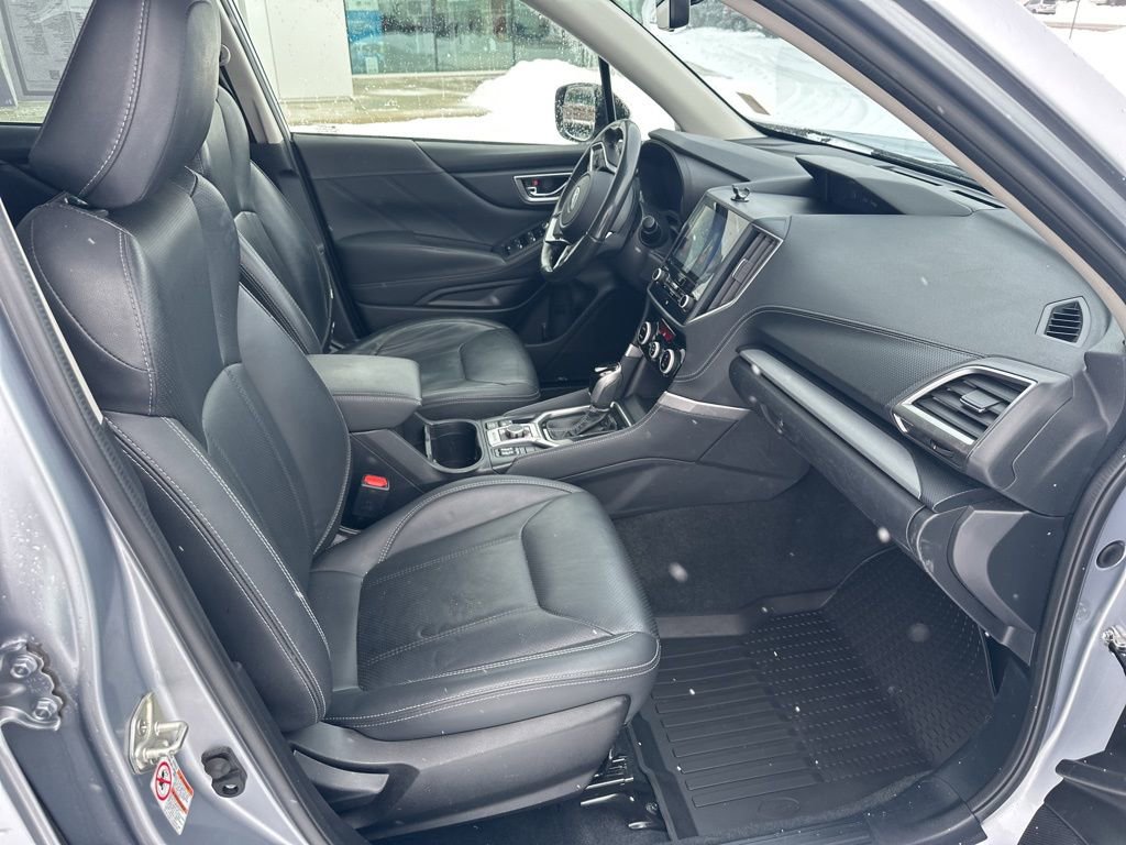 Used 2020 Subaru Forester Limited image 7