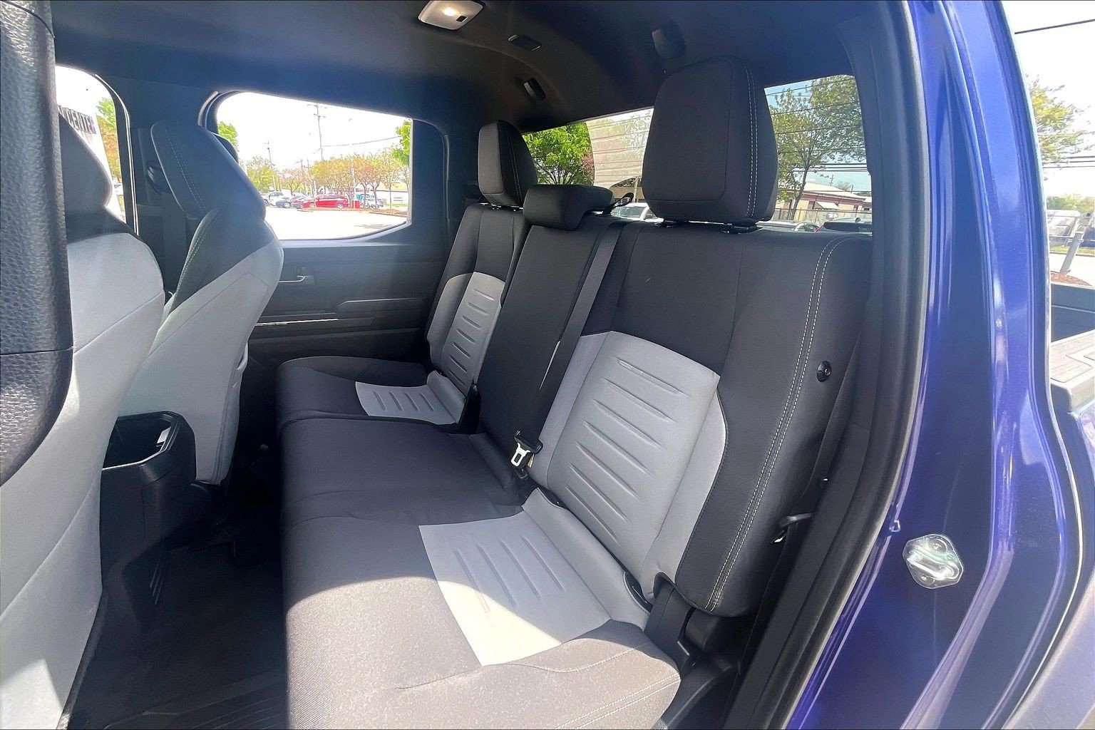 Used 2025 Toyota Tacoma TRD Off-Road AWD/4WD image 30