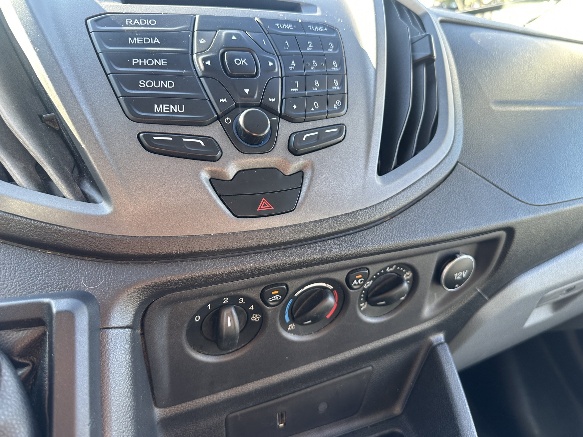 Used 2018 Ford Transit 350 XL RWD image 27