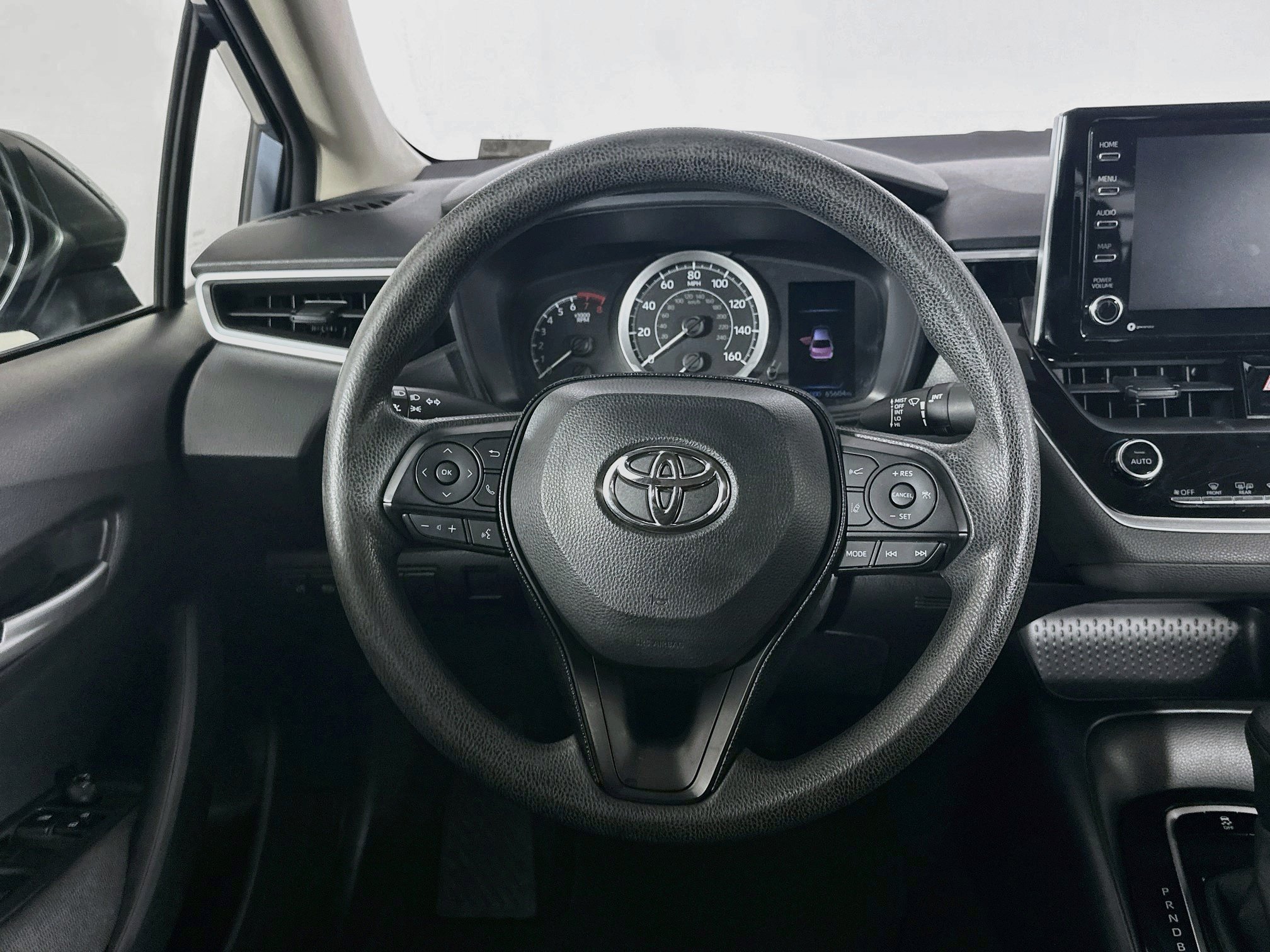 Used 2021 Toyota Corolla LE FWD image 17
