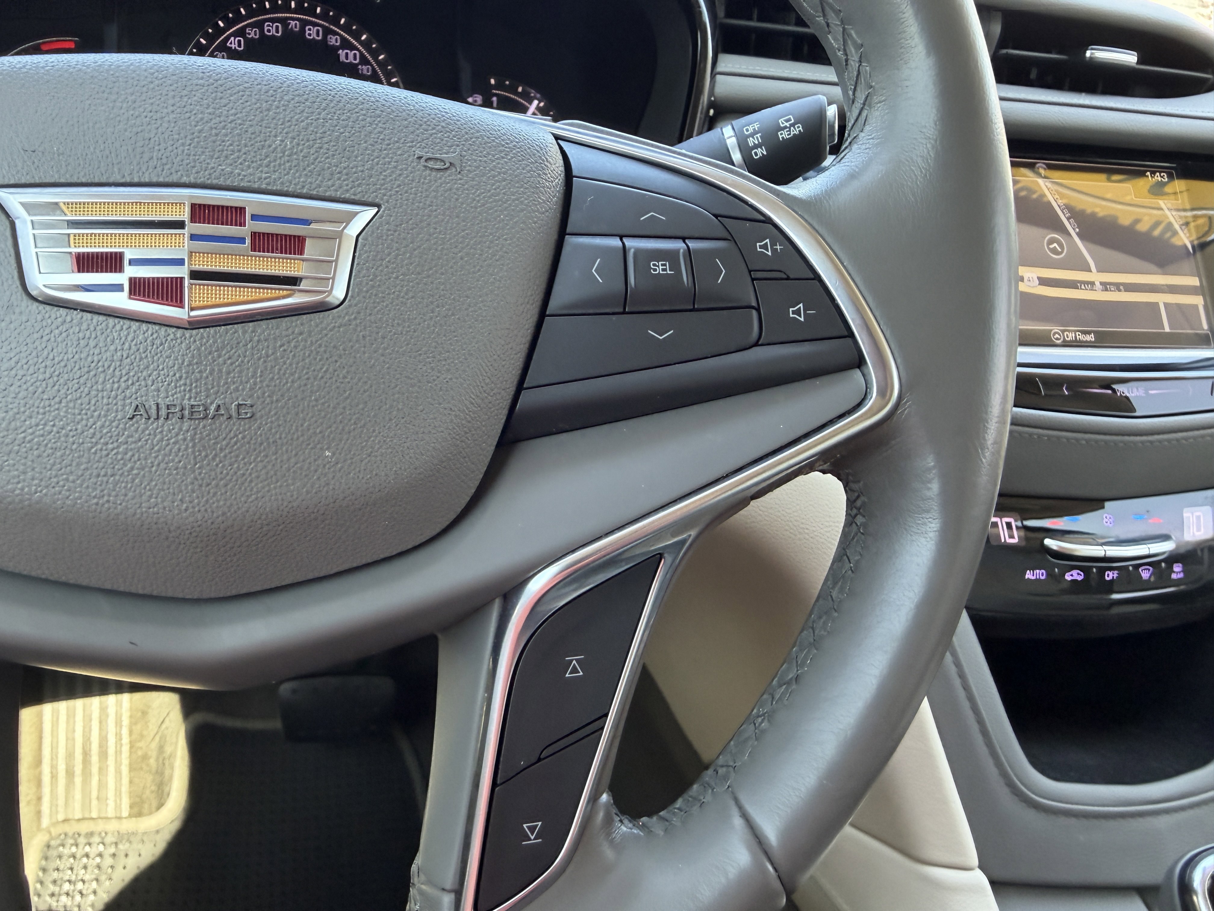 Used 2019 Cadillac XT5 Luxury image 30