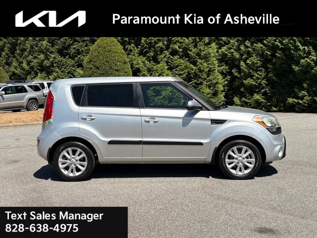 Used 2013 Kia Soul + FWD image 7
