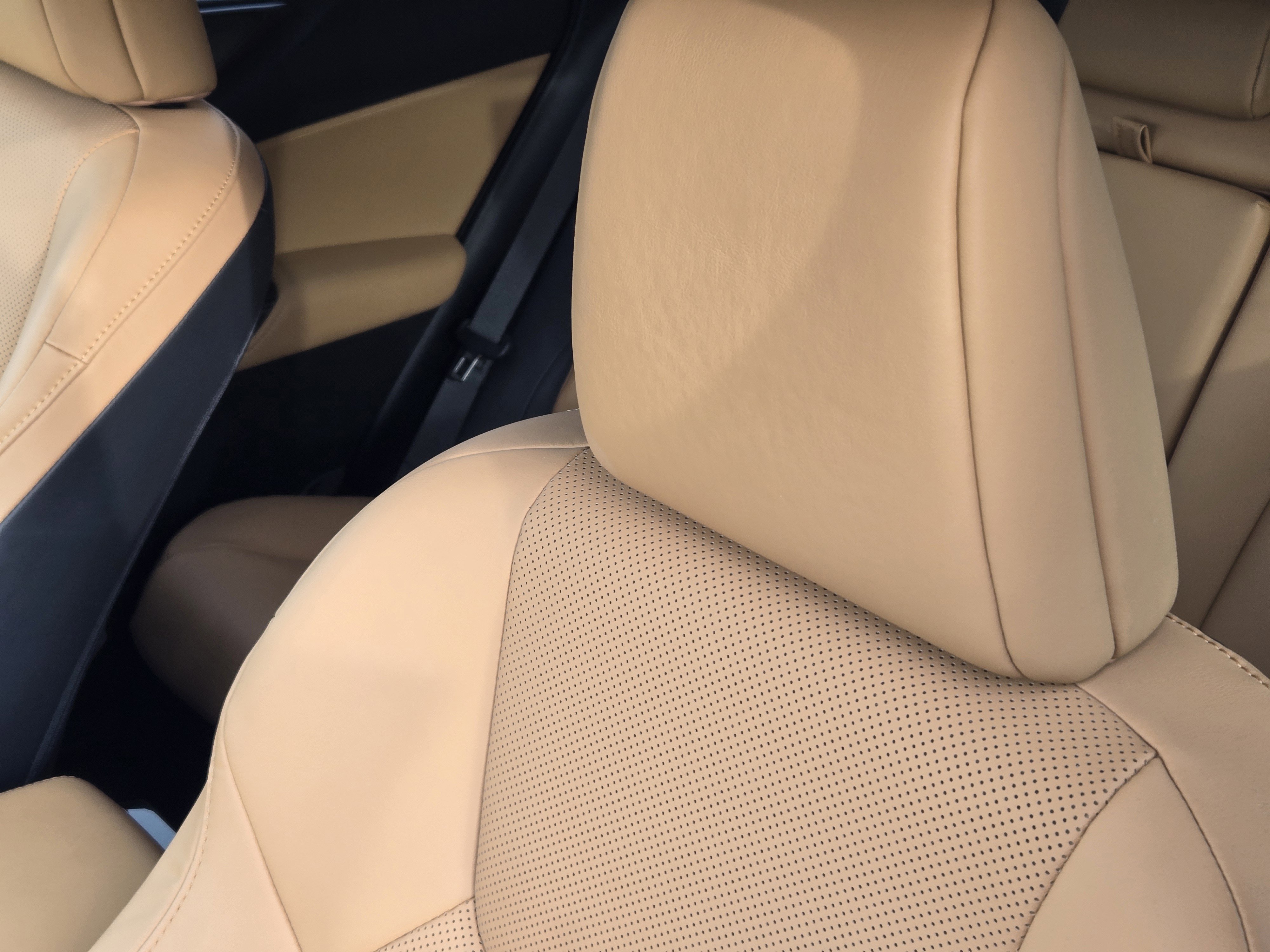 Used 2022 Lexus NX 350h AWD image 33