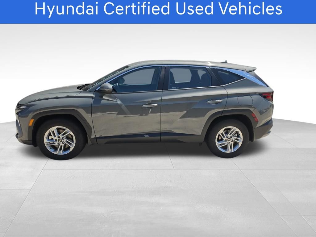Certified 2025 Hyundai Tucson SE FWD image 10
