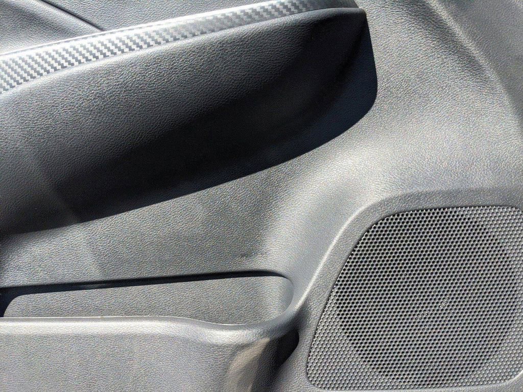 New 2025 Nissan Versa SV w/ Trunk Package FWD image 23