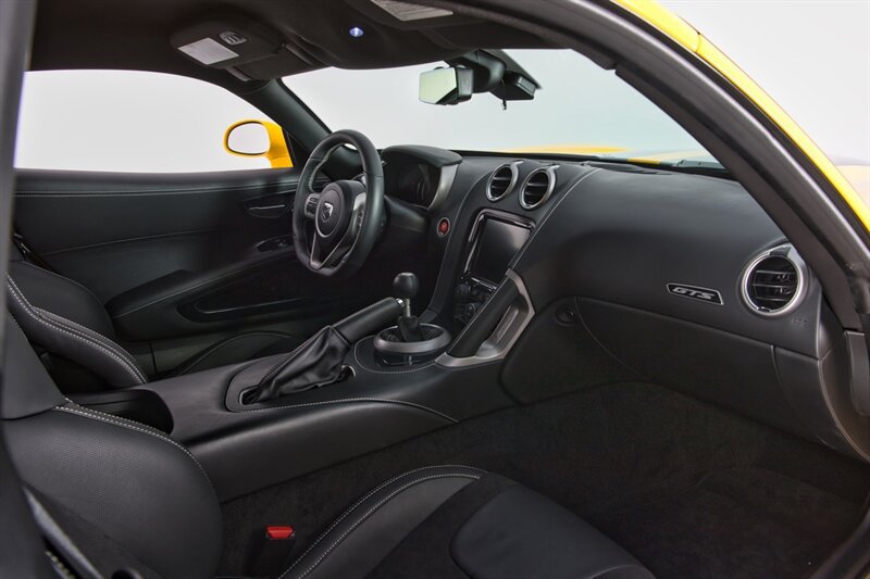 Used 2013 SRT Viper GTS w/ Track Pkg RWD image 34