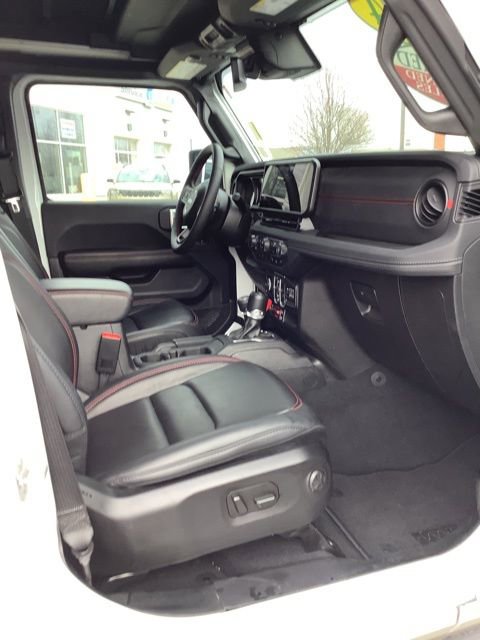 Certified 2024 Jeep Wrangler Unlimited Rubicon image 16