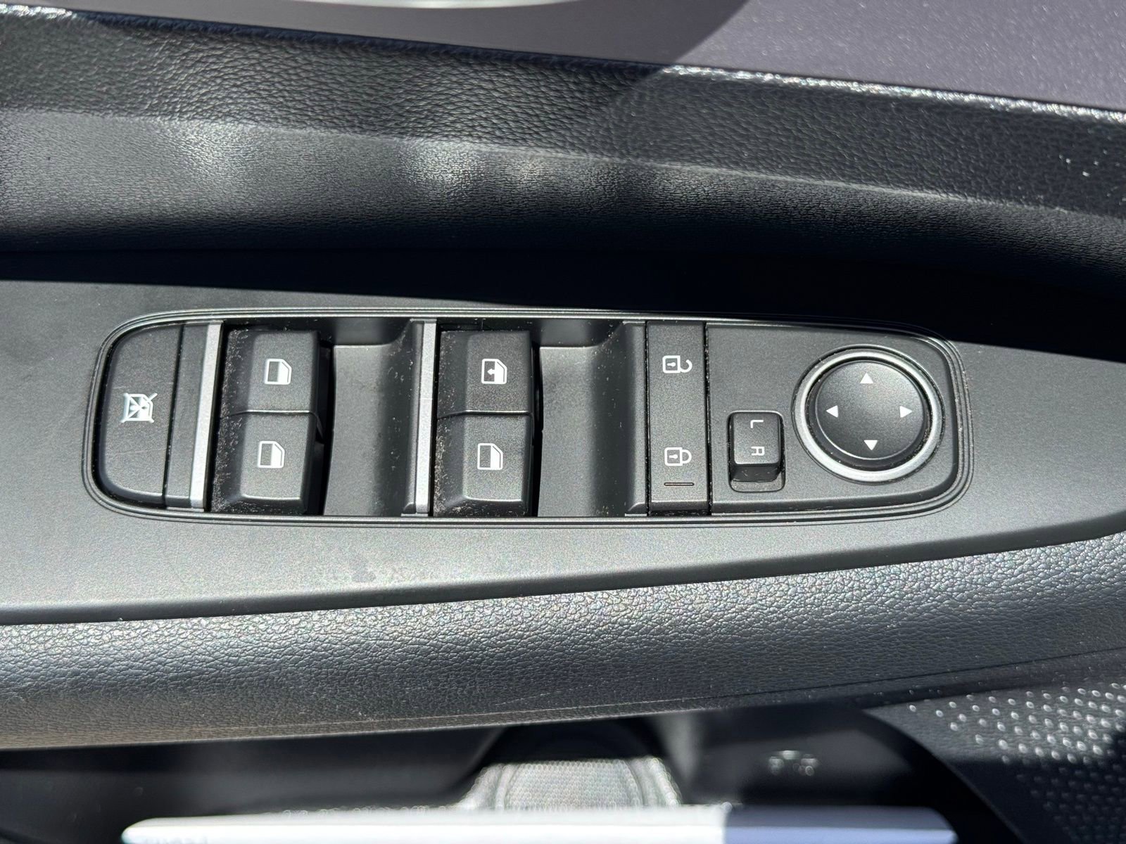 Used 2024 Kia Forte LXS FWD image 10