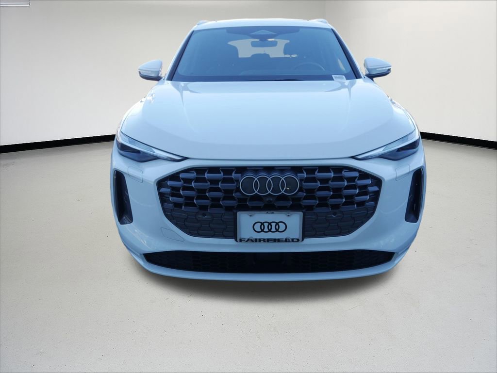 Used 2025 Audi Q5 Premium w/ Convenience Package image 8