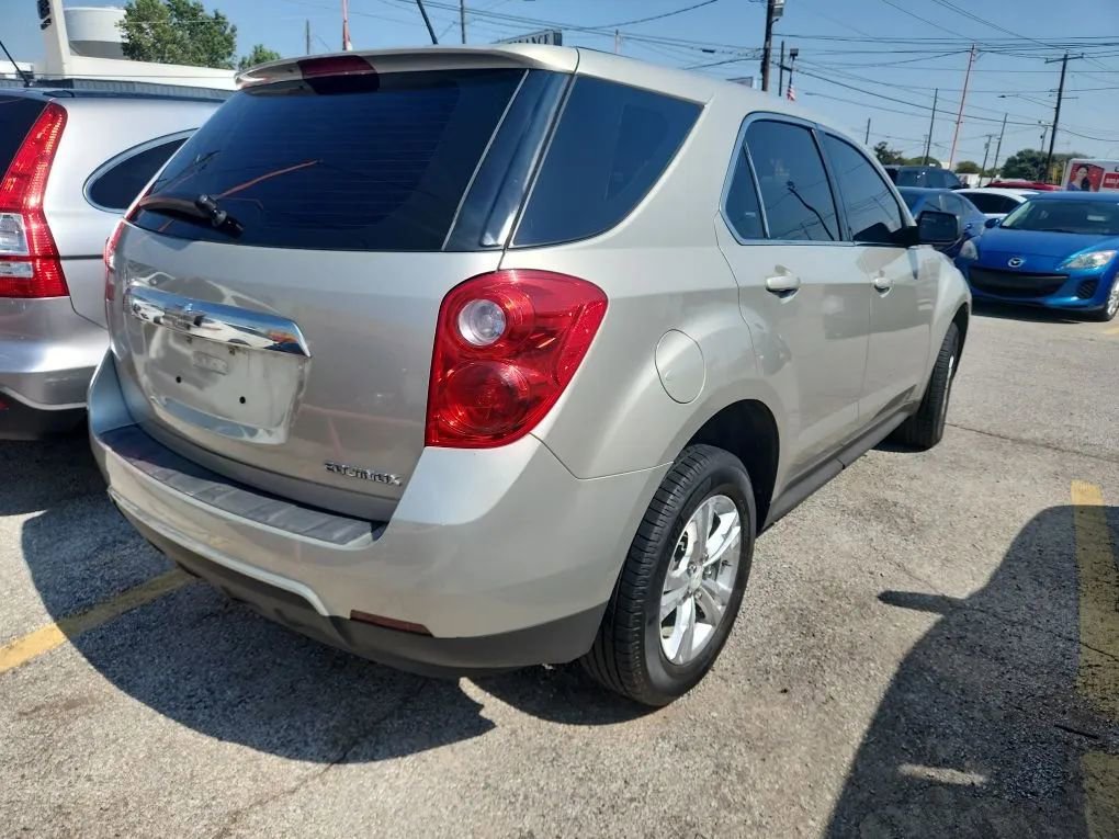 Used 2015 Chevrolet Equinox LS image 4