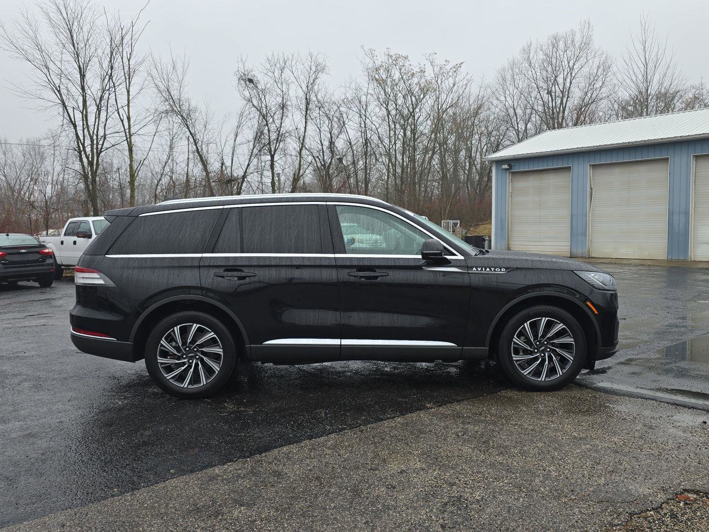 Used 2025 Lincoln Aviator AWD image 45