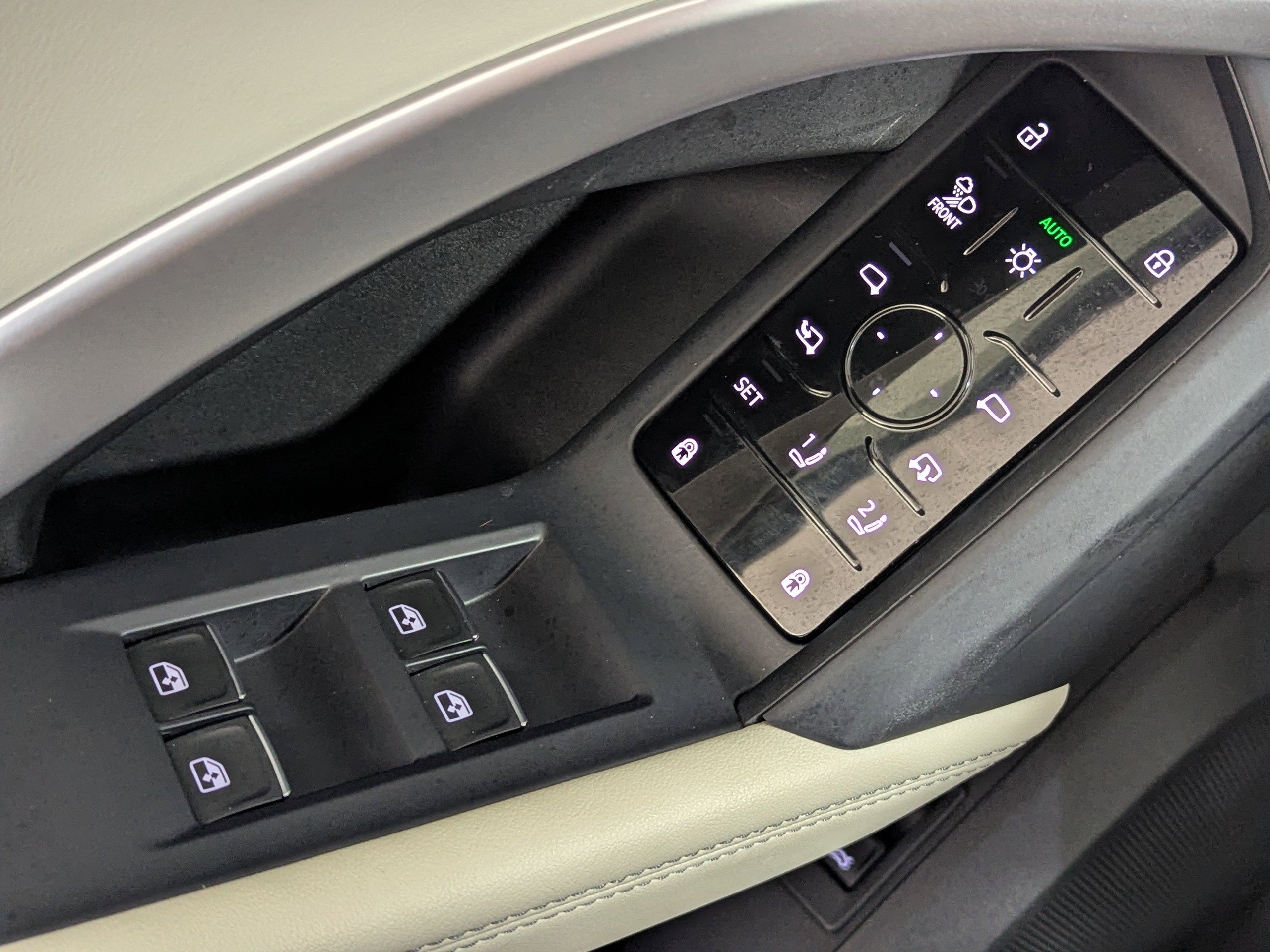 Certified 2025 Audi Q5 Prestige image 24