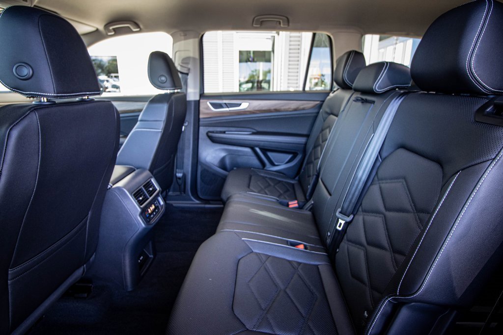 New 2026 Volkswagen Atlas SE image 44