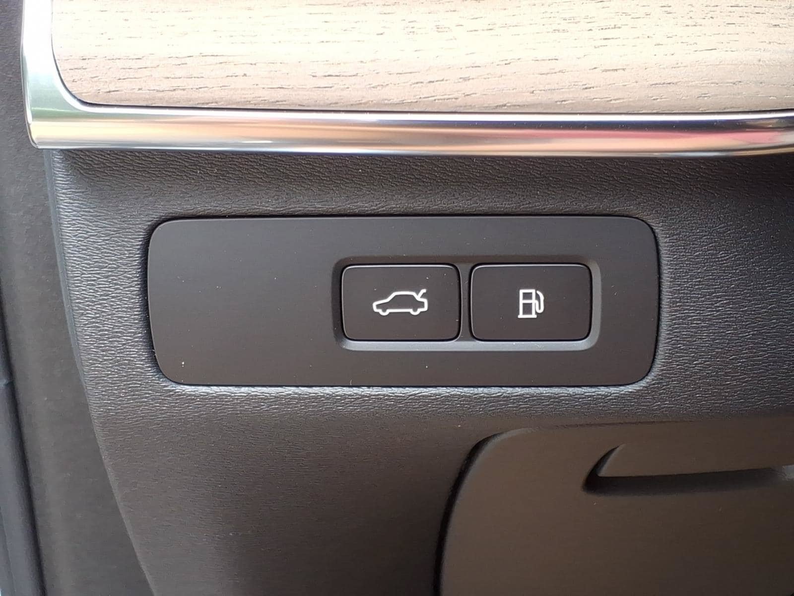 New 2026 Volvo XC90 B6 Plus w/ Protection Package Premier AWD/4WD image 20