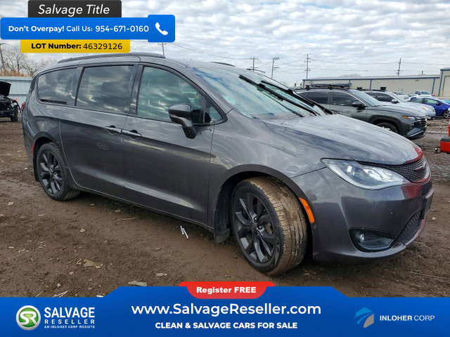Used 2018 Chrysler Pacifica Limited w/ Advanced Safetytec Group image 4