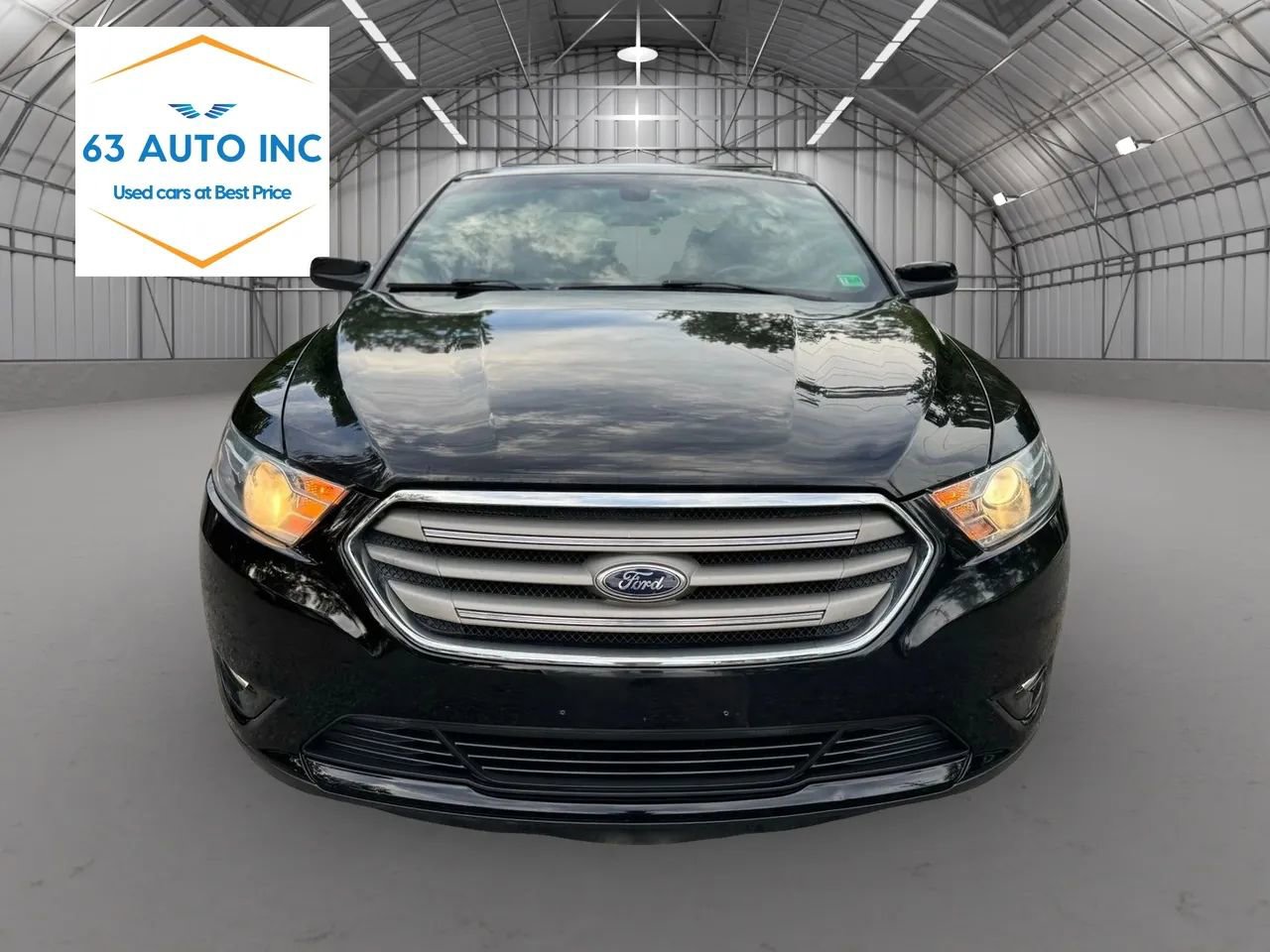 Used 2016 Ford Taurus SEL image 8