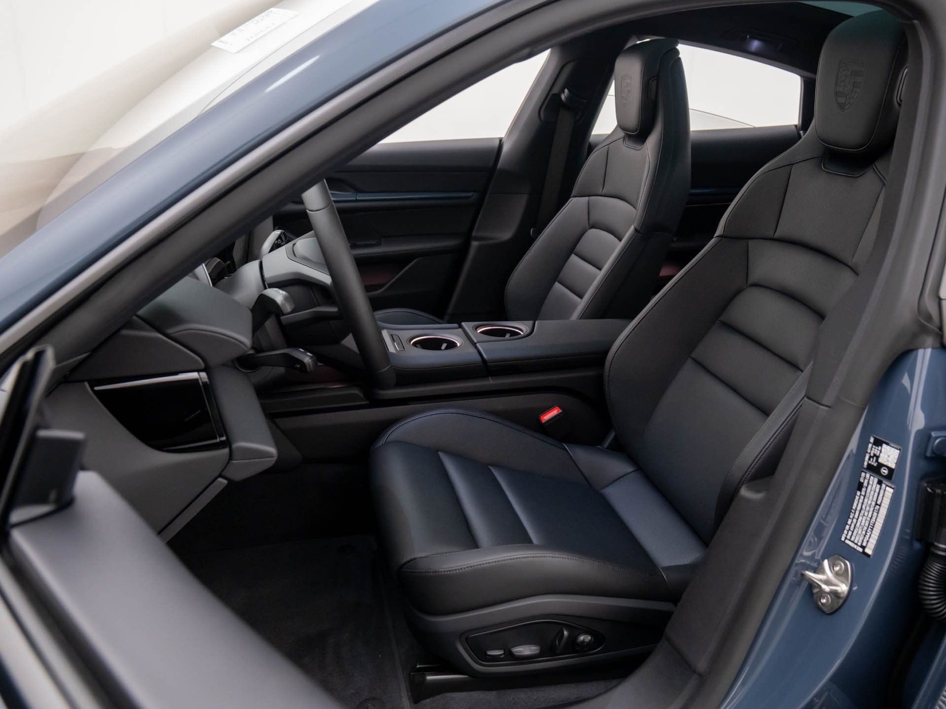 New 2026 Porsche Taycan image 5
