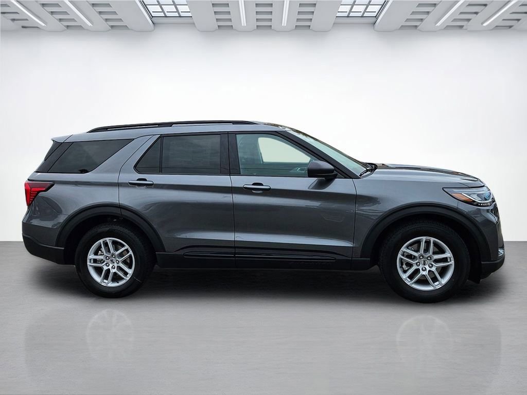New 2026 Ford Explorer Active w/ Active Comfort Package image 4