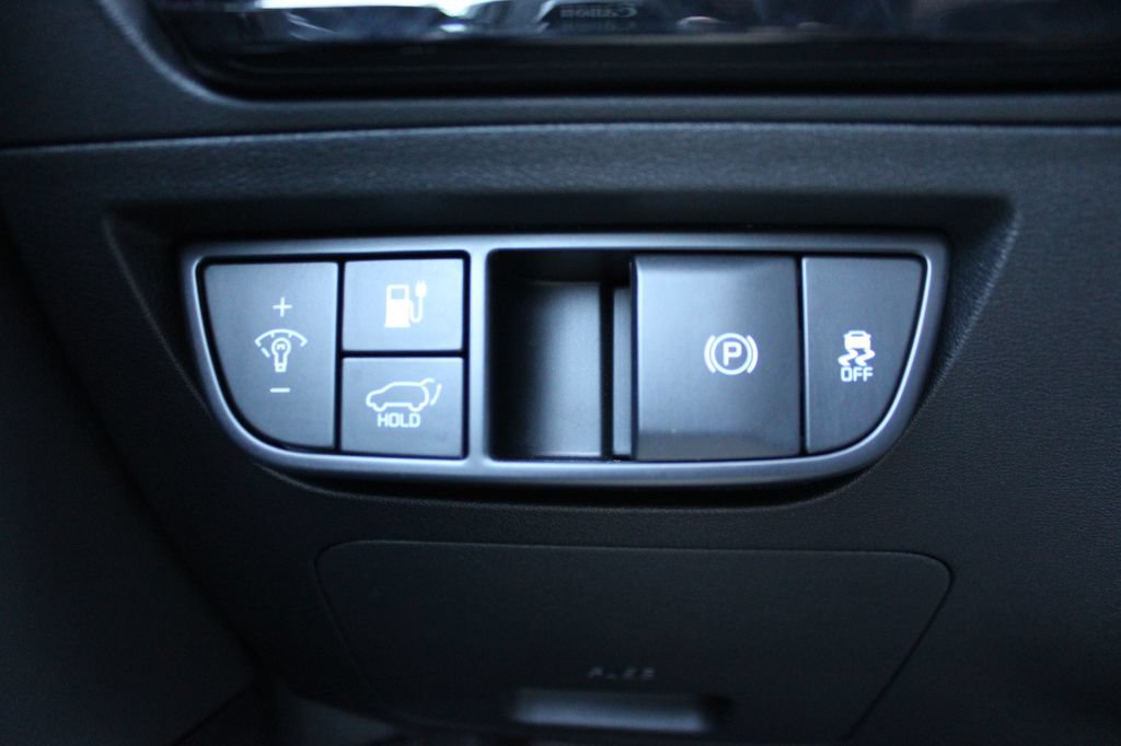 Used 2023 Kia EV6 Wind AWD/4WD image 29