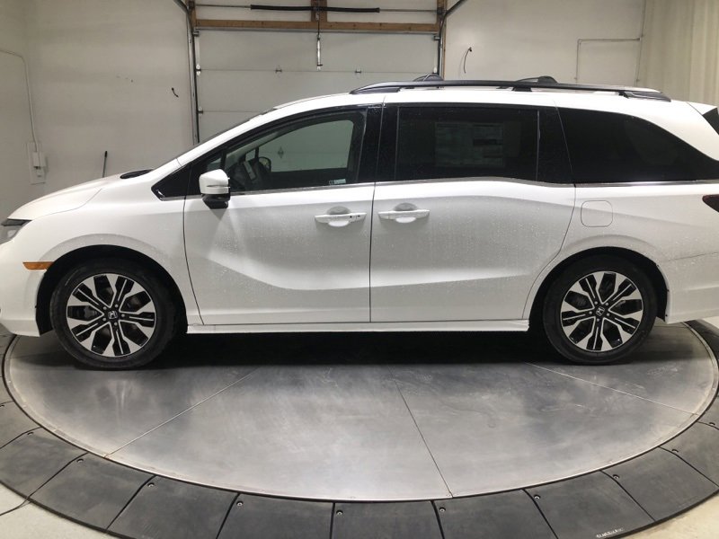 New 2026 Honda Odyssey Elite image 4