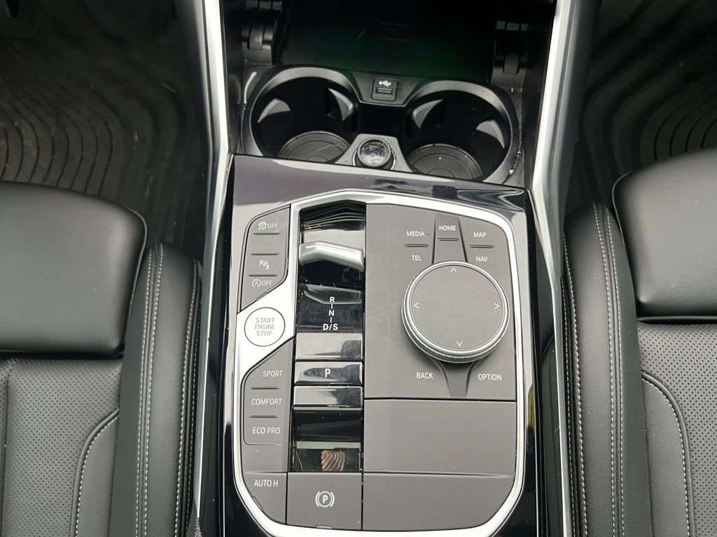Certified 2024 BMW 330i Sedan w/ Convenience Package image 12