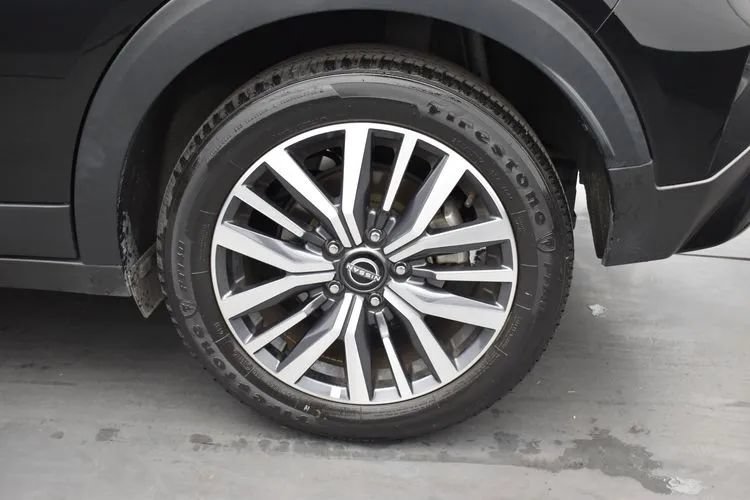 Used 2024 Nissan Kicks SV FWD image 35