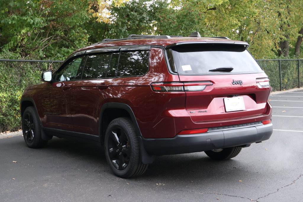 Used 2023 Jeep Grand Cherokee L Laredo AWD/4WD image 8