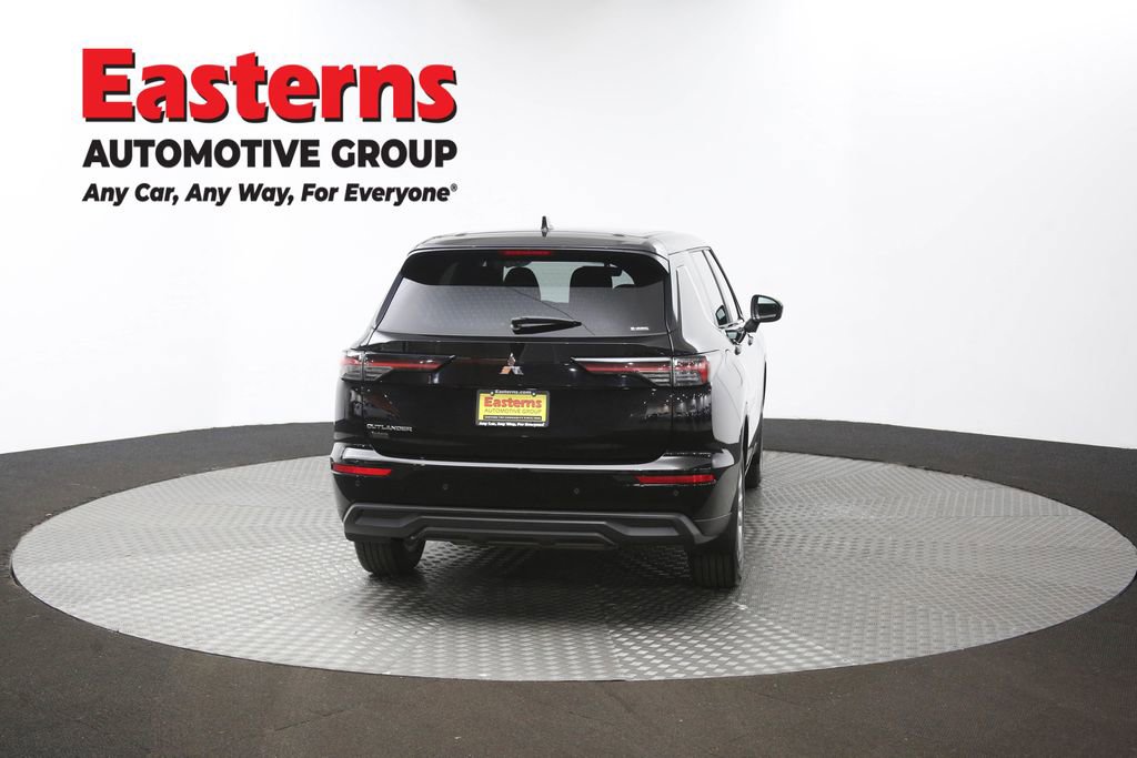 Used 2025 Mitsubishi Outlander ES image 38