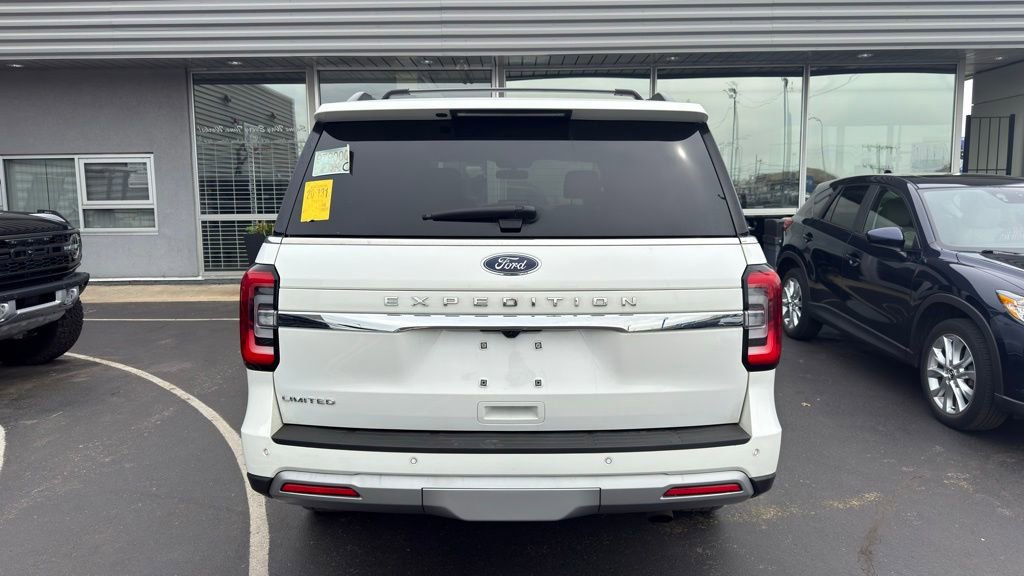 Used 2023 Ford Expedition Limited AWD/4WD image 4