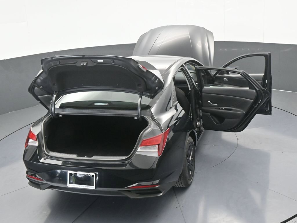 Used 2023 Hyundai Elantra SEL image 61