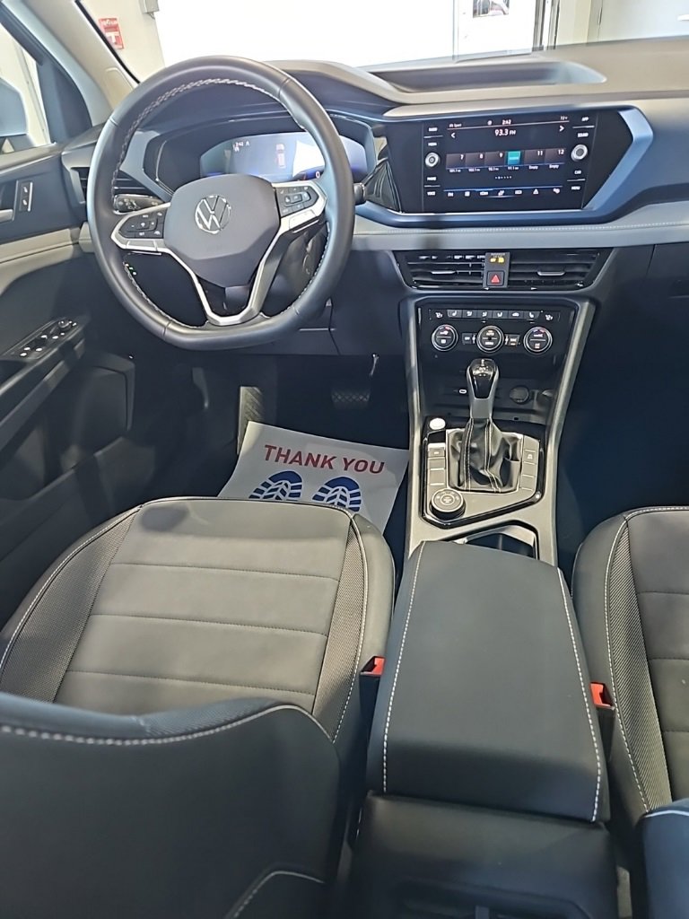 Used 2024 Volkswagen Taos SE image 23
