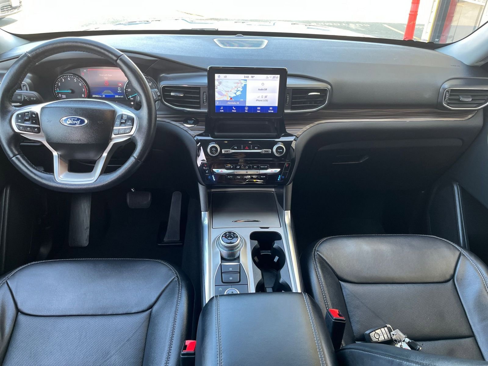 Used 2023 Ford Explorer Limited image 37