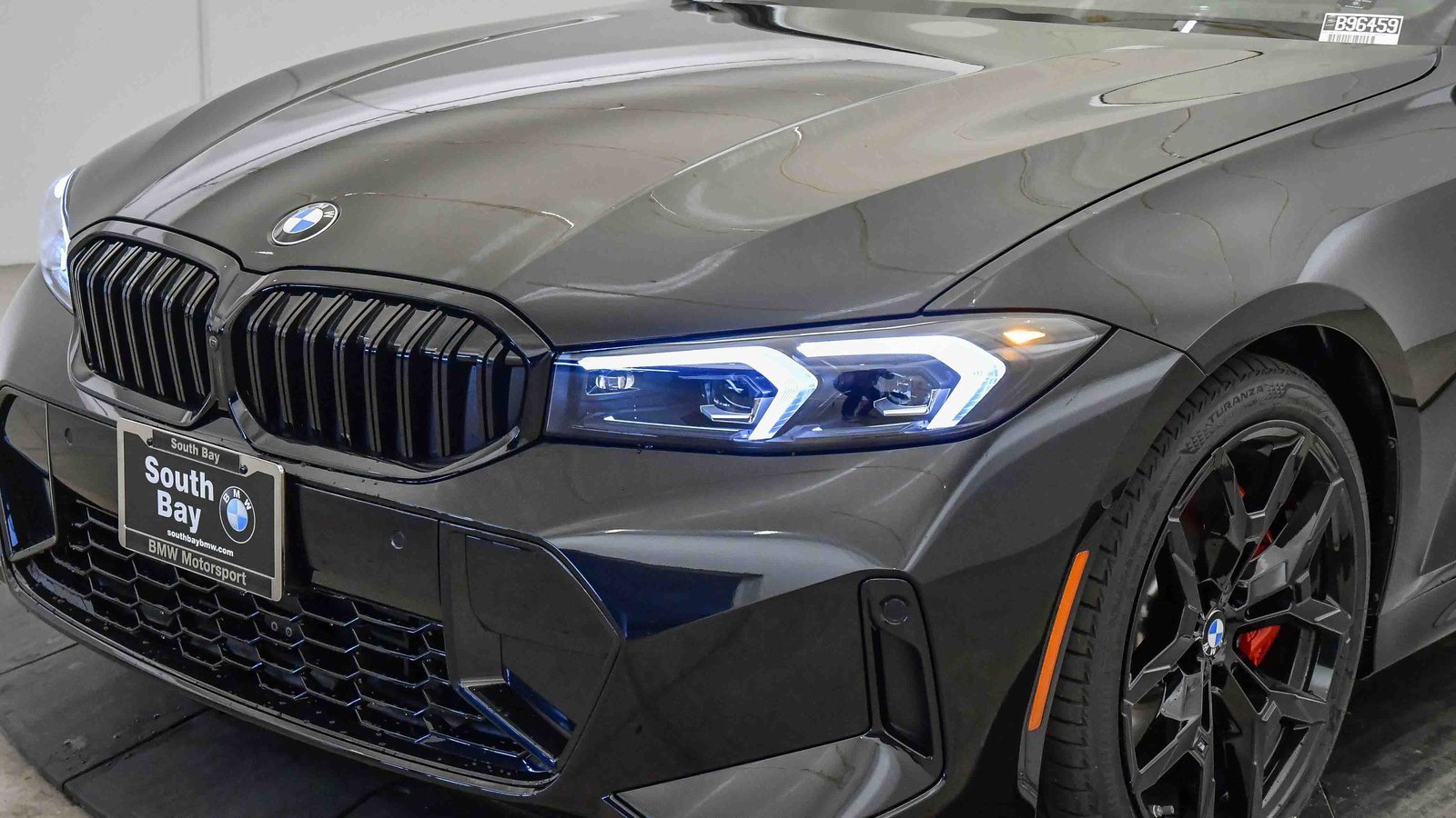 New 2026 BMW 330i Sedan w/ M Sport Package image 9