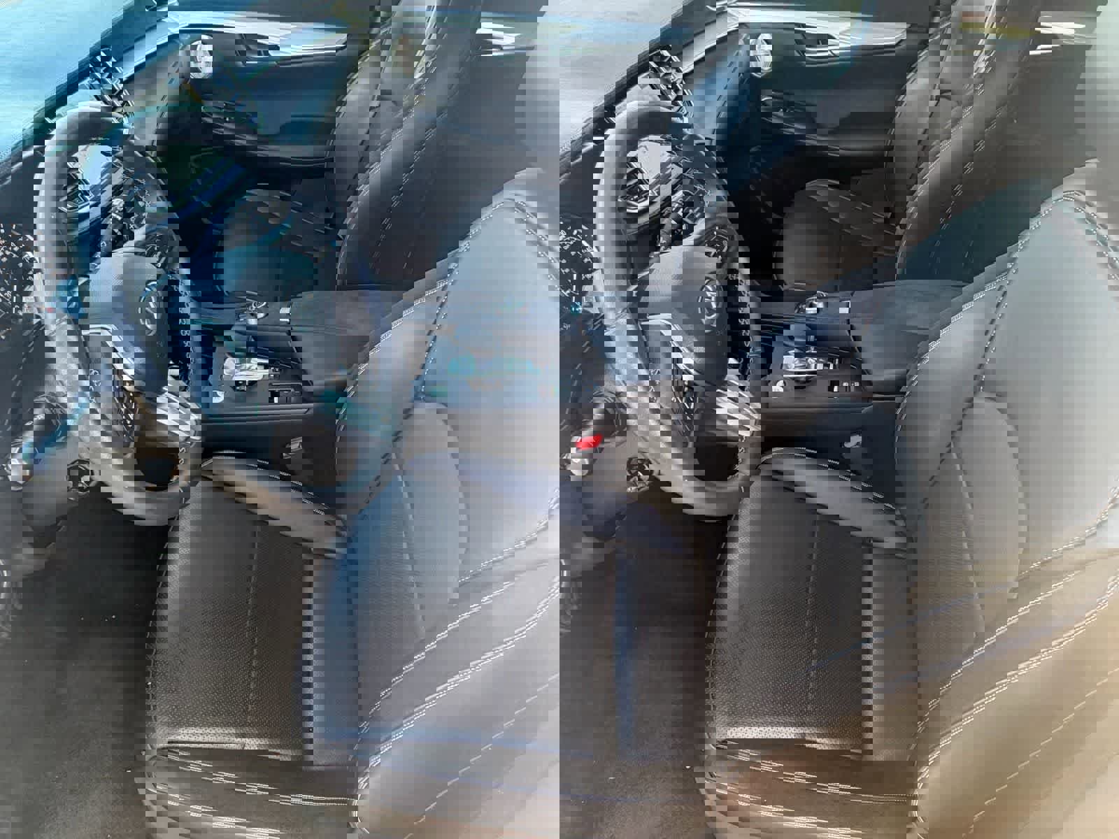 Used 2022 INFINITI QX50 Sensory image 15