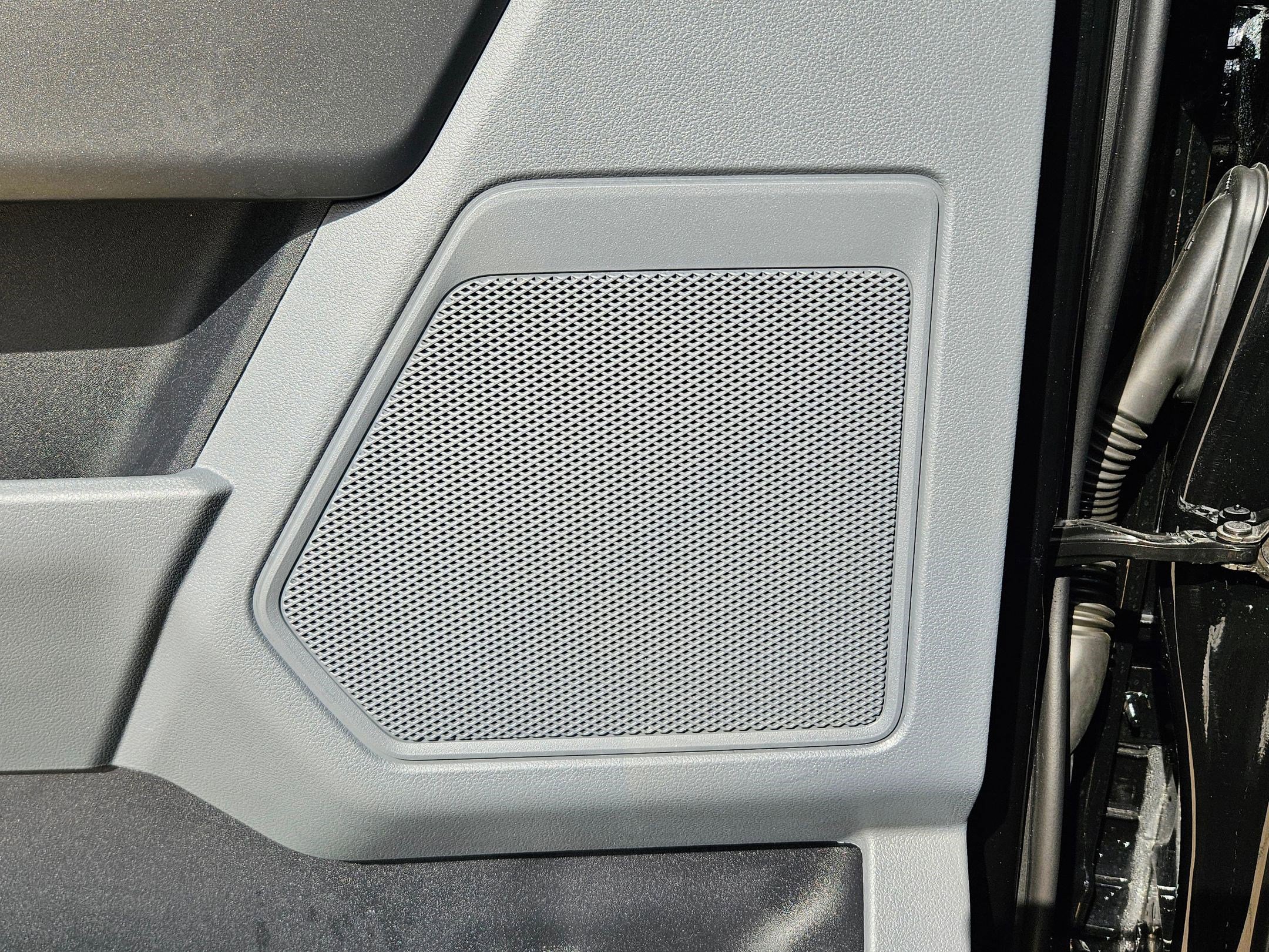 Used 2025 Ford F150 Lightning XLT image 13