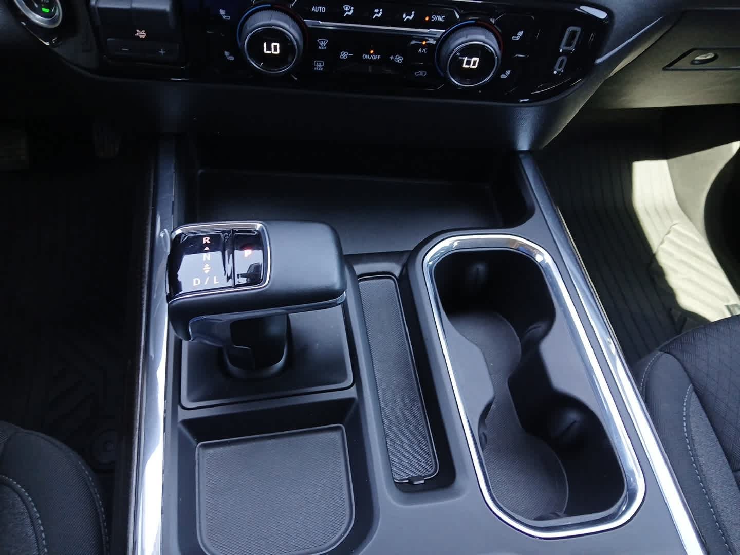 Used 2024 Chevrolet Silverado 1500 LT Trail Boss AWD/4WD image 44