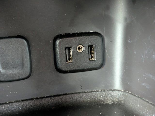 Used 2018 GMC Acadia SLE w/ LPO, Floor Liner Package image 17