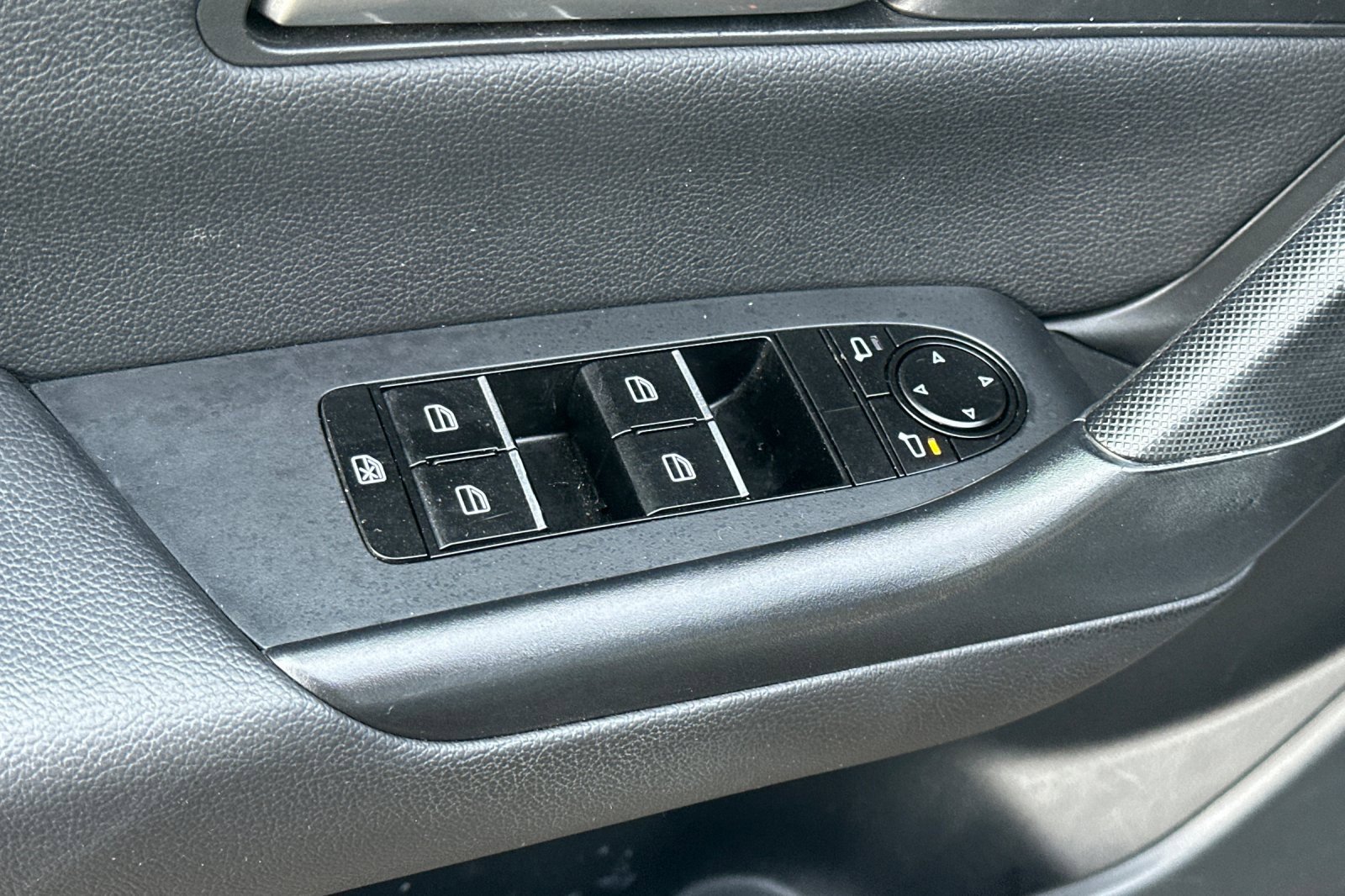 Used 2024 MAZDA CX-50 AWD 2.5 S w/ Preferred Package image 12