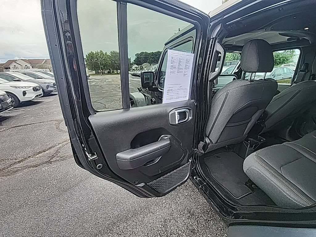 Used 2024 Jeep Wrangler Unlimited Sport AWD/4WD image 20