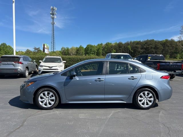 Used 2022 Toyota Corolla LE image 10