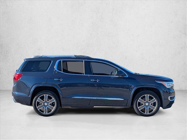Used 2019 GMC Acadia Denali image 4