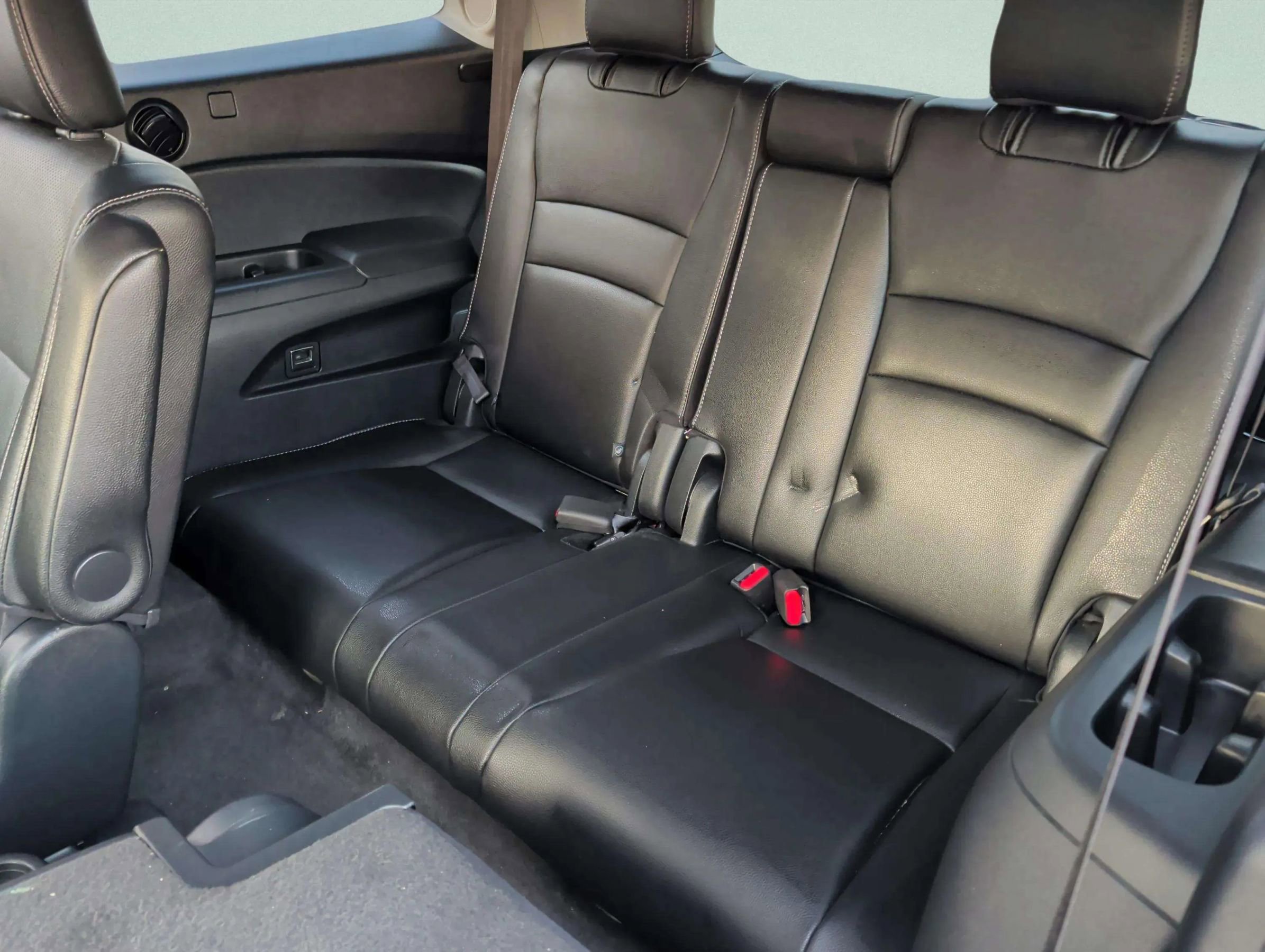 Used 2019 Honda Pilot Elite image 16