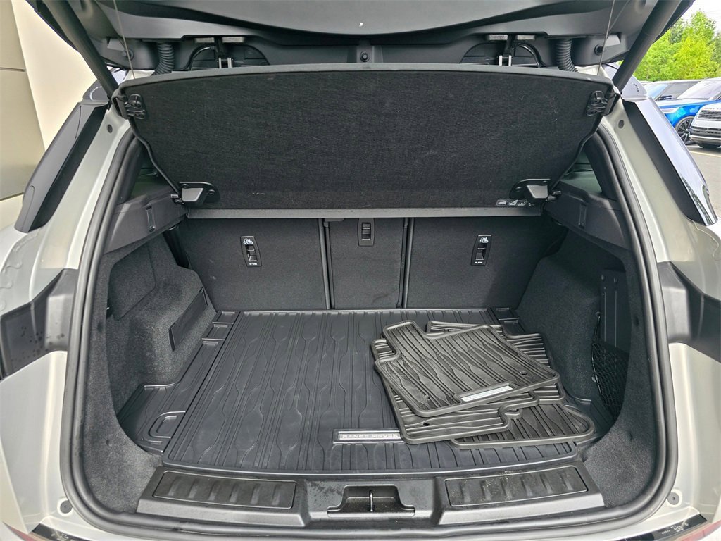 Used 2024 Land Rover Range Rover Evoque S image 27
