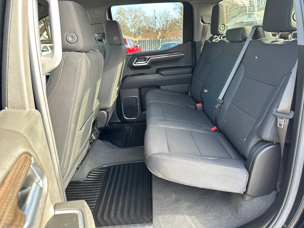 Used 2025 Chevrolet Silverado 1500 LT image 20