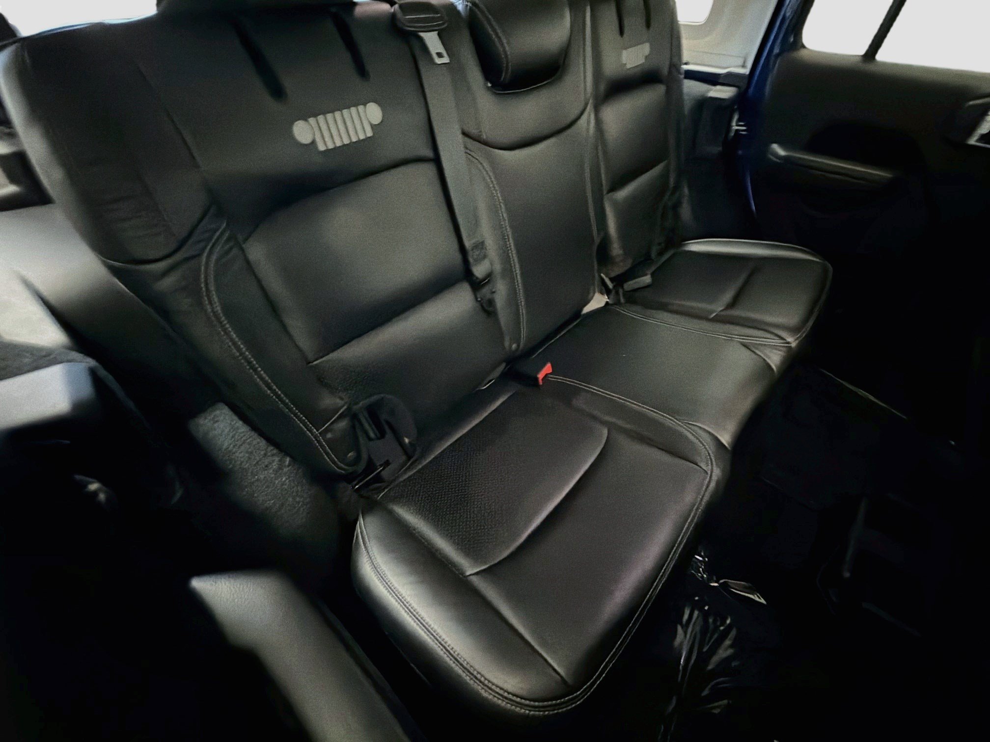 Used 2018 Jeep Wrangler Unlimited Rubicon AWD/4WD image 14