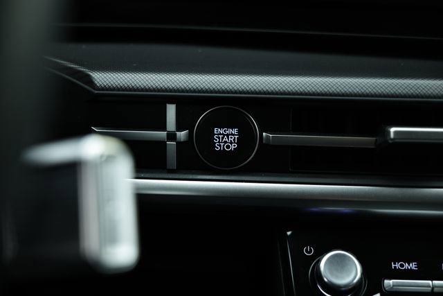 Certified 2025 Hyundai Santa Fe SEL image 38