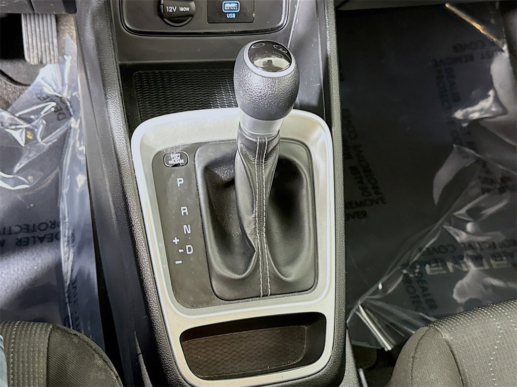 Used 2020 Hyundai Venue SE image 8