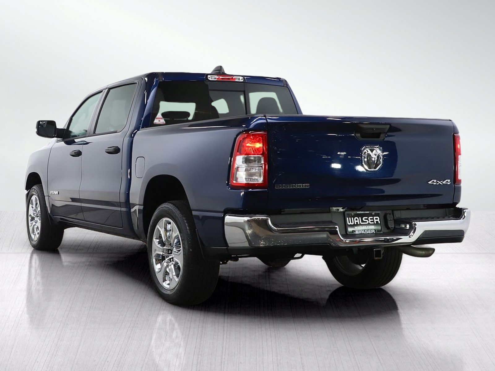 Used 2023 RAM 1500 Big Horn AWD/4WD image 3