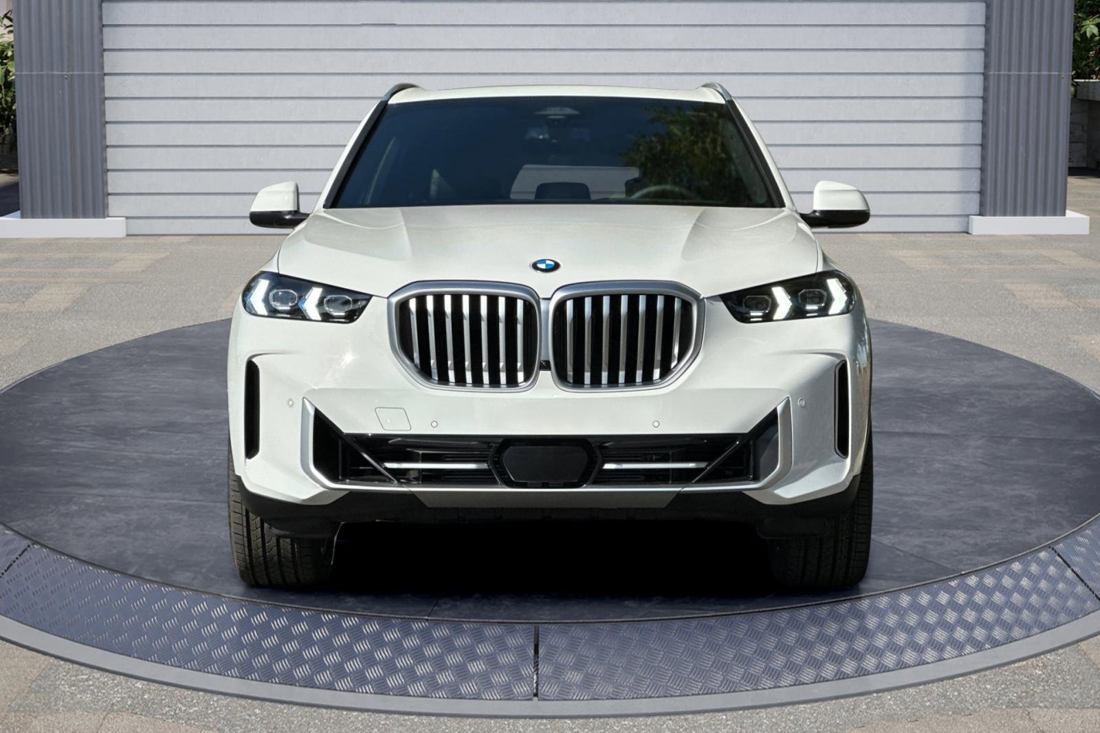 New 2026 BMW X5 xDrive40i w/ Premium Package image 2